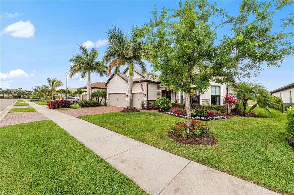 9573 Everglades DR-5