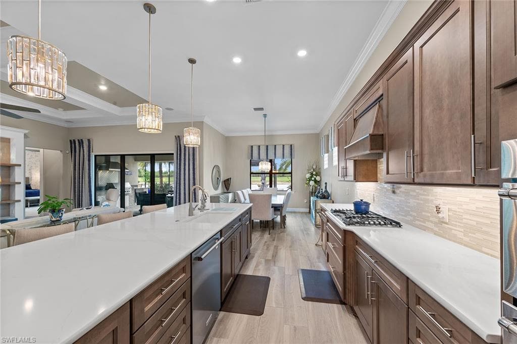 9573 Everglades DR-21