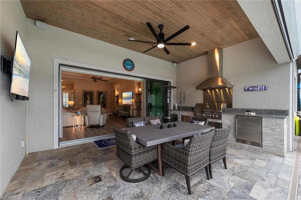 9573 Everglades DR-32