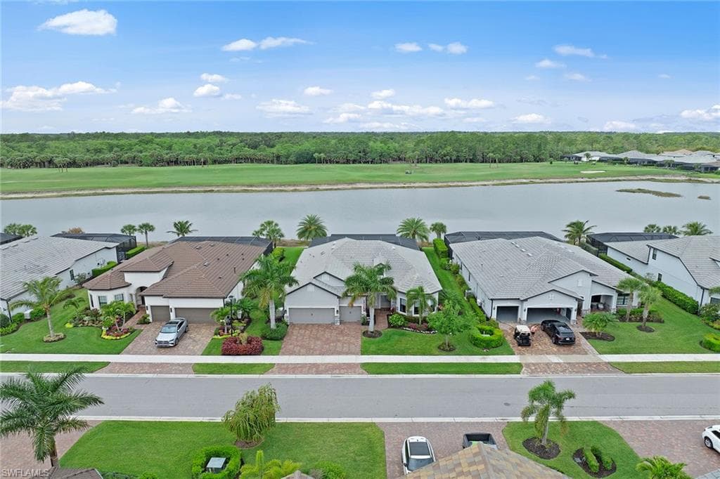 9573 Everglades DR-43