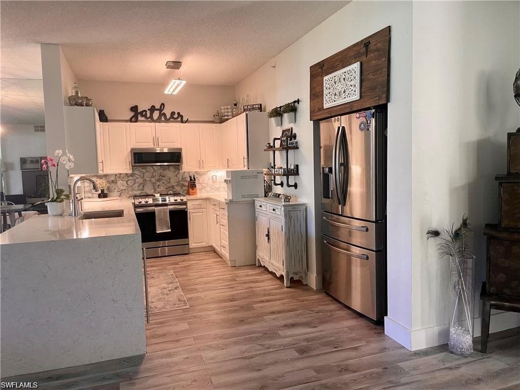 56 Silver Oaks CIR 102-1