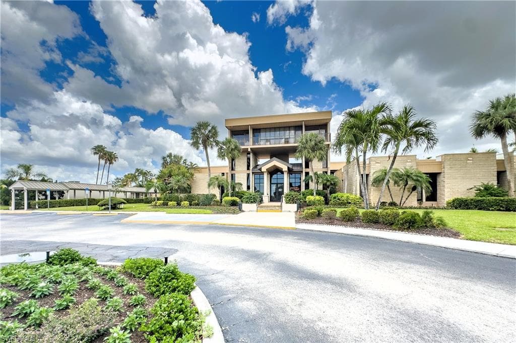 6220 Augusta DR 309-19