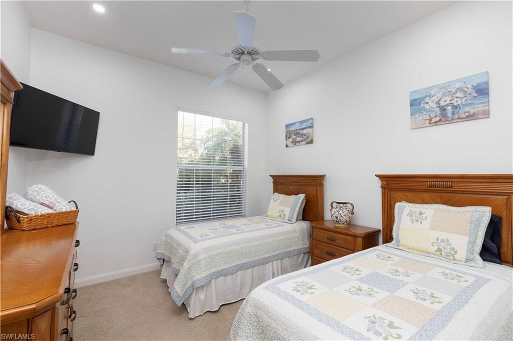 7983 Valentina CT-17