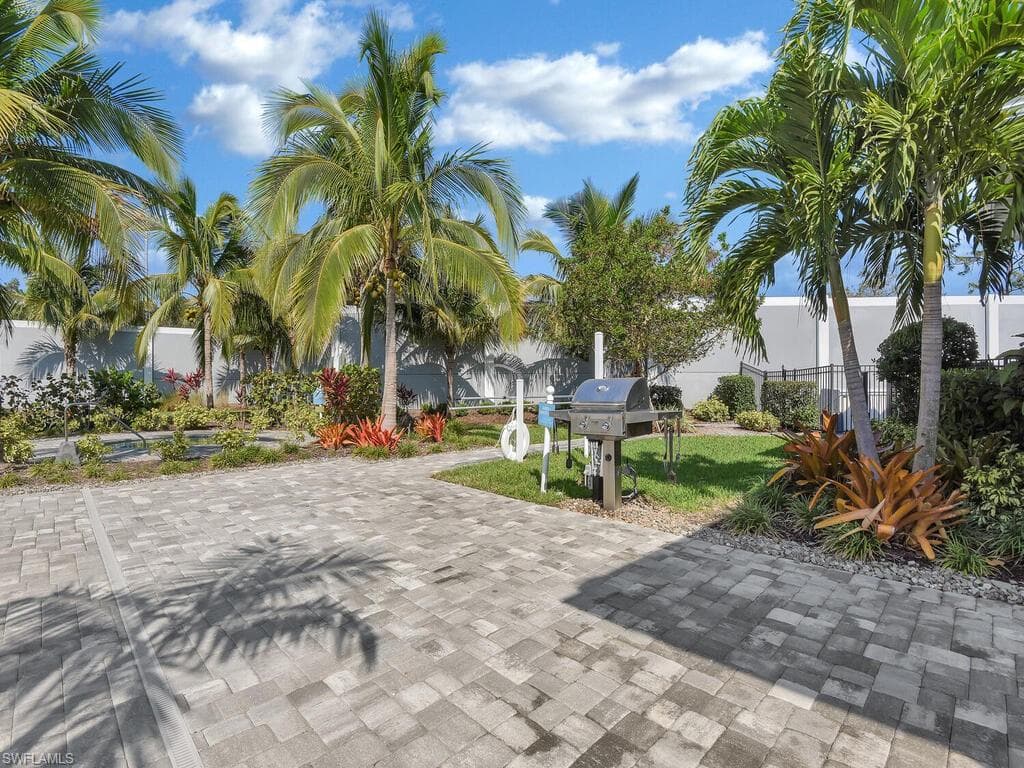 2561 Seychelles DR 308-27