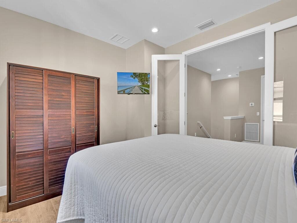 2561 Seychelles DR 308-17