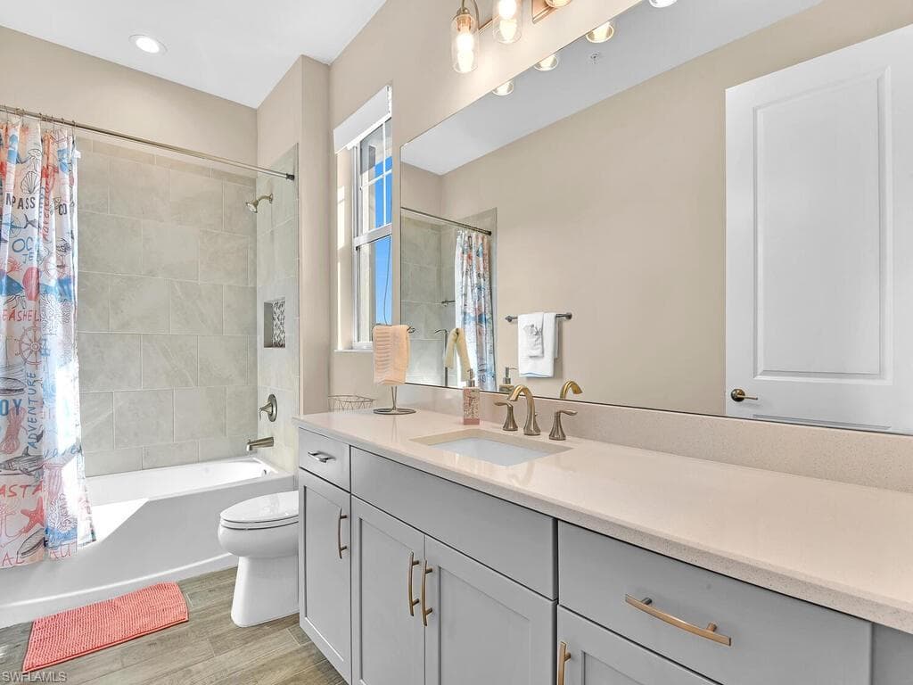 2561 Seychelles DR 308-14