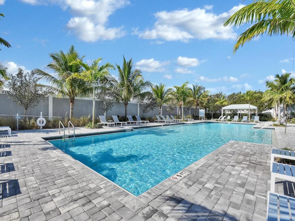 2561 Seychelles DR 308-25