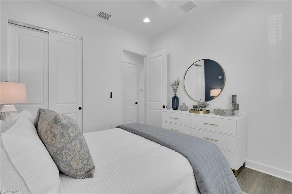7242 Saona CT-12