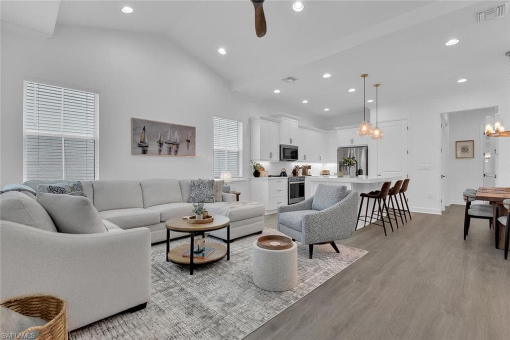 7242 Saona CT-1
