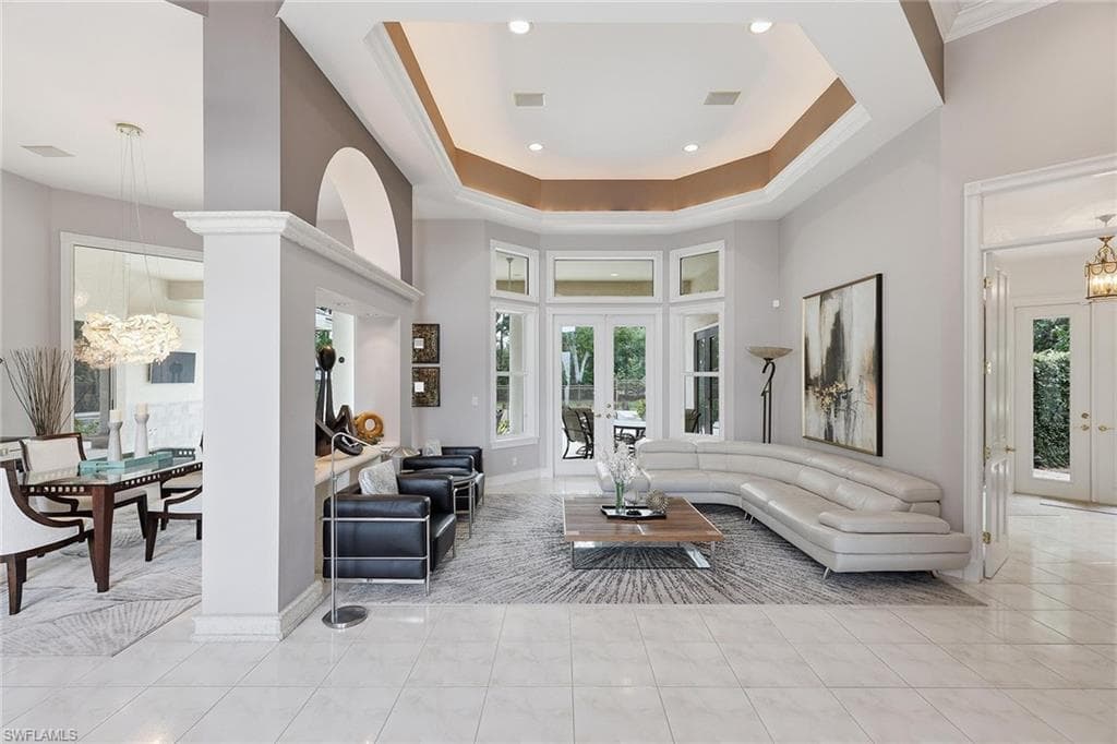 6656 Trail BLVD-12