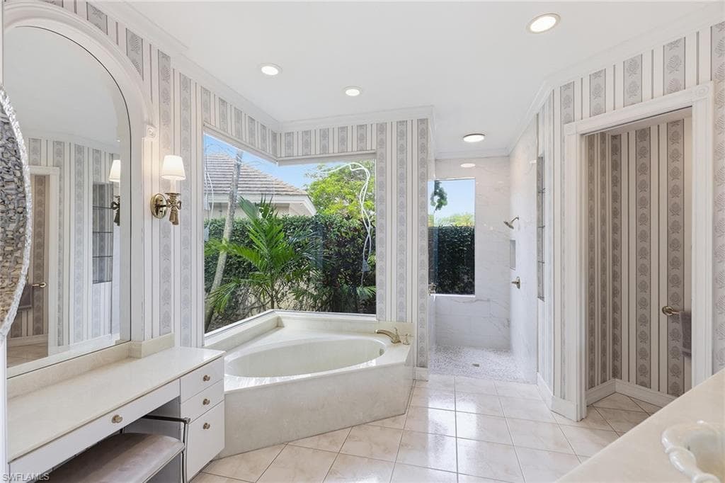 6656 Trail BLVD-26