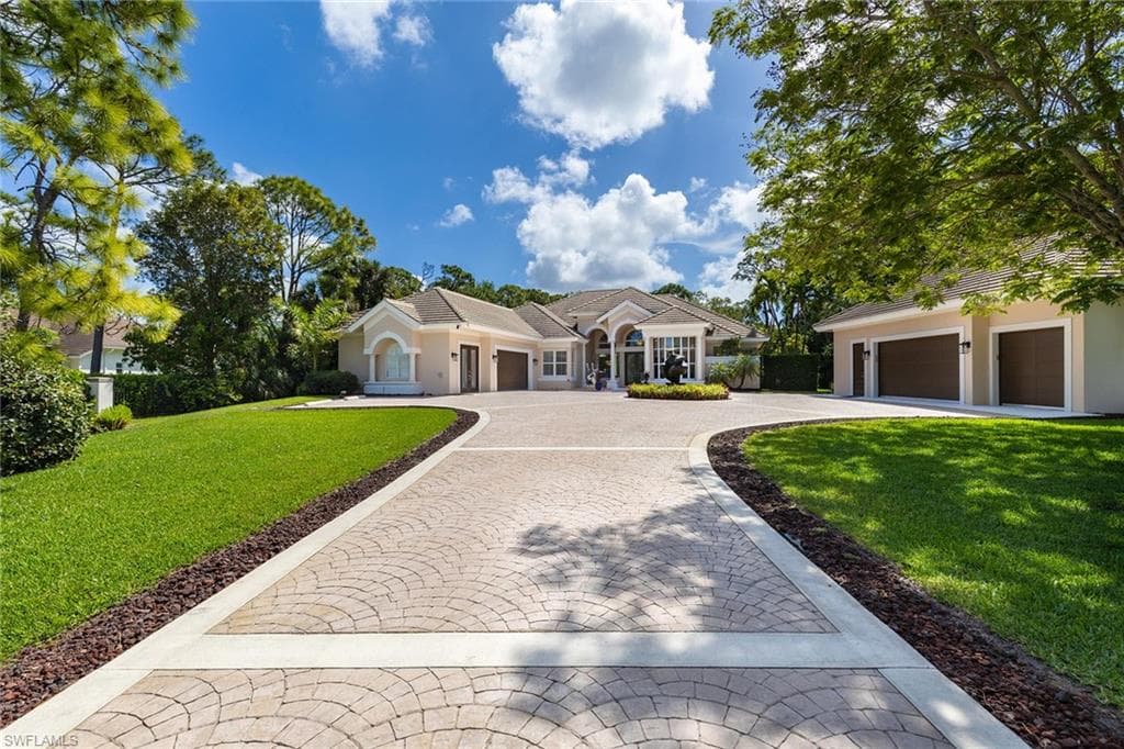 6656 Trail BLVD-7