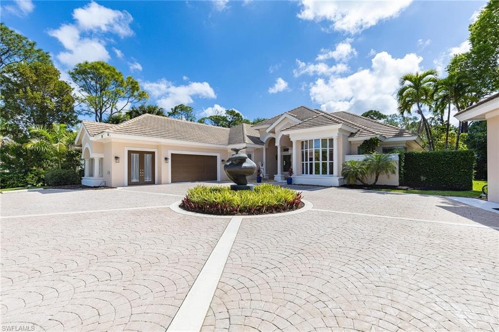 6656 Trail BLVD-3