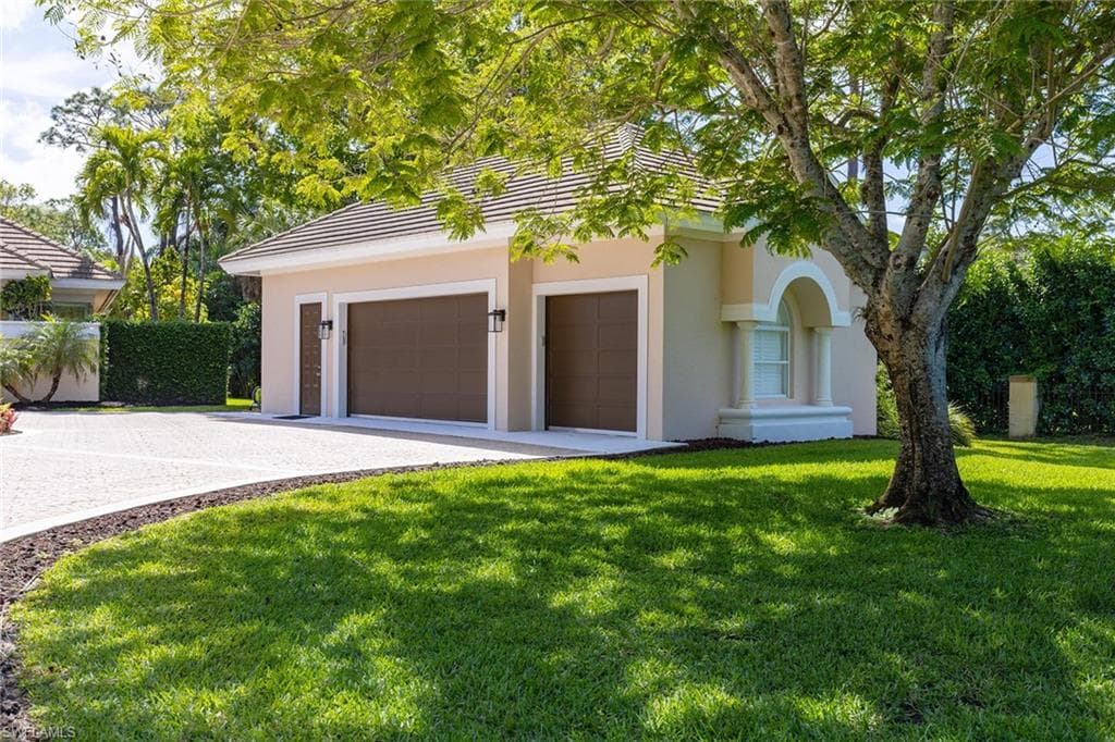 6656 Trail BLVD-9