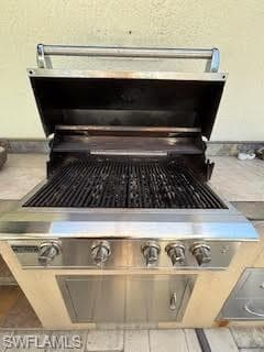 4104 SW 15 AVE-30