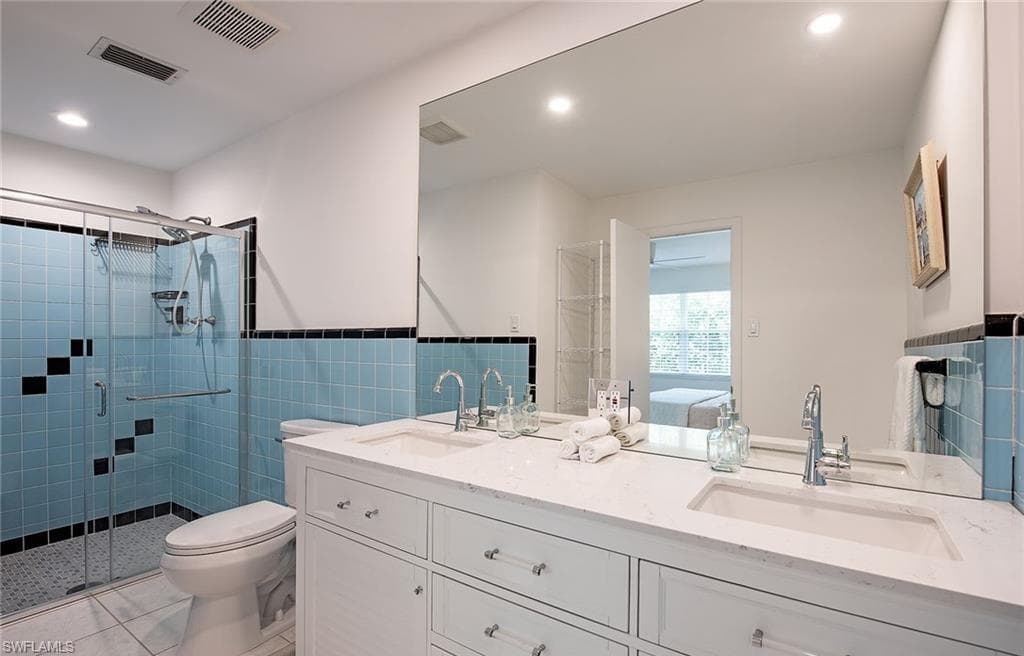 1281 Diana AVE-12
