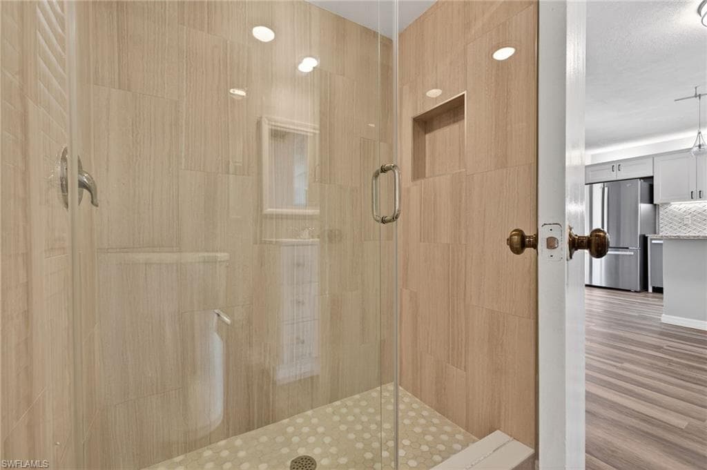 5576 Malt DR 4-20