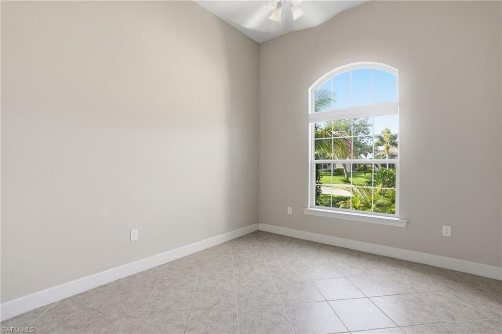 5672 Whispering Willow WAY-22