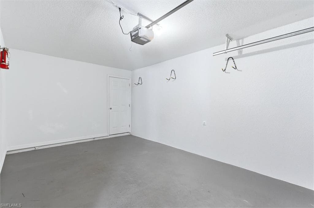 5257 Leeds RD-23