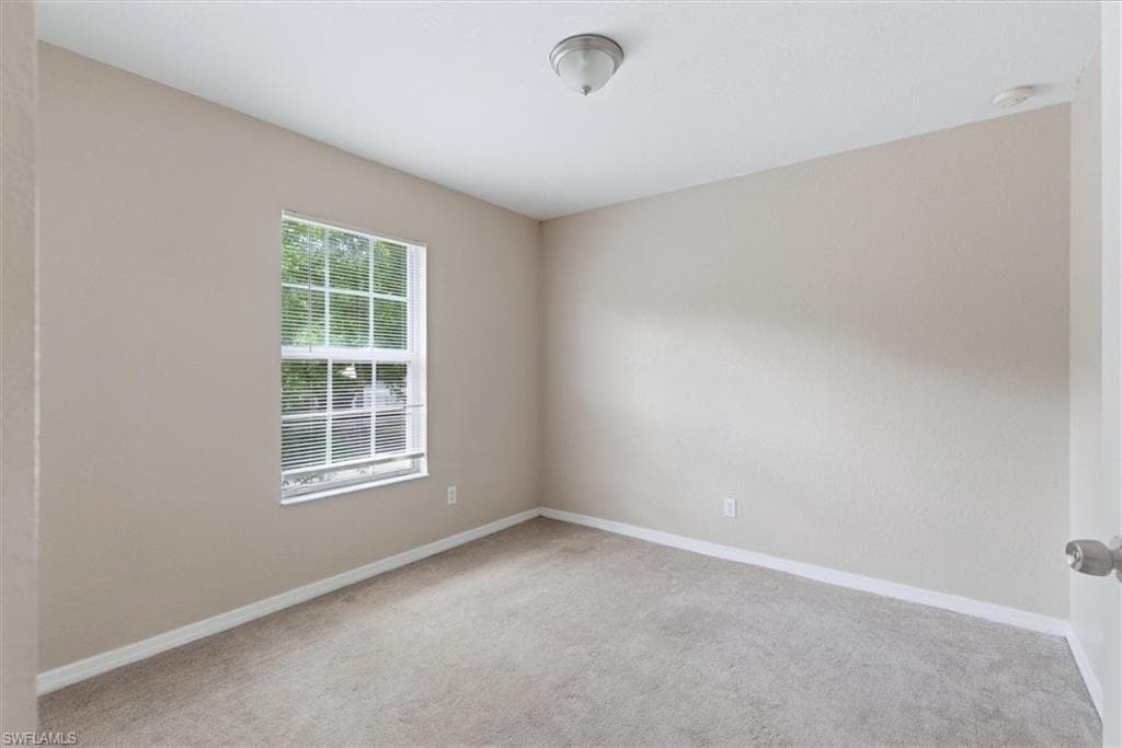 5257 Leeds RD-18