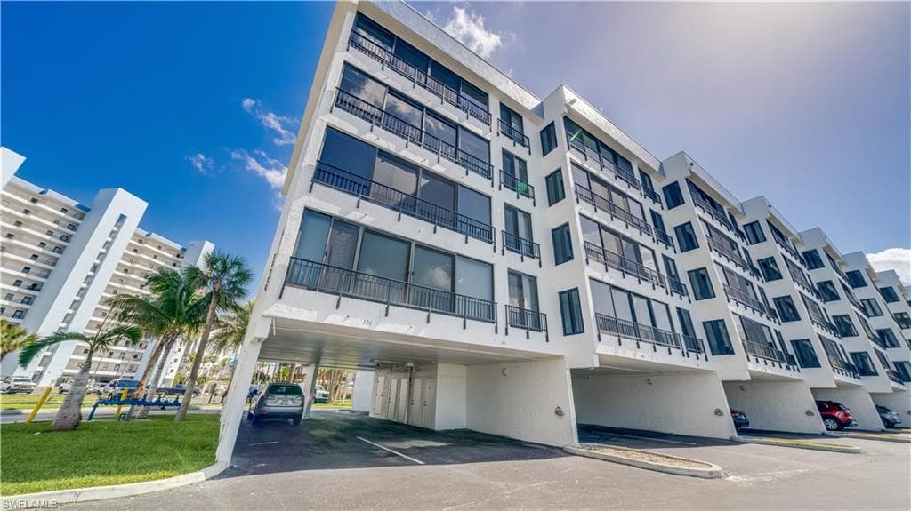 15010 Punta Rassa RD 301-33