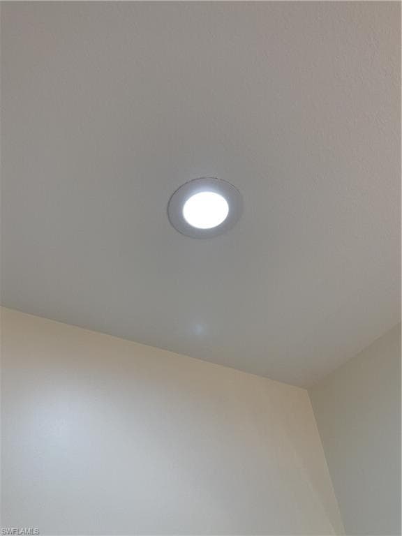 837 Vistana CIR 20-34