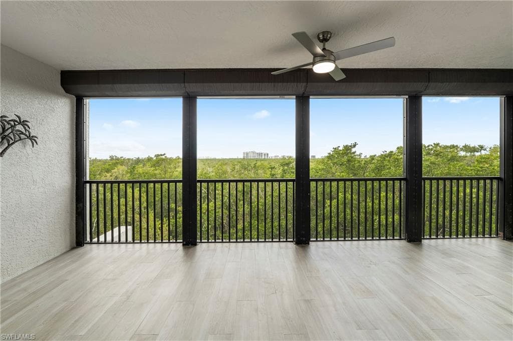 425 Cove Tower DR 403-23
