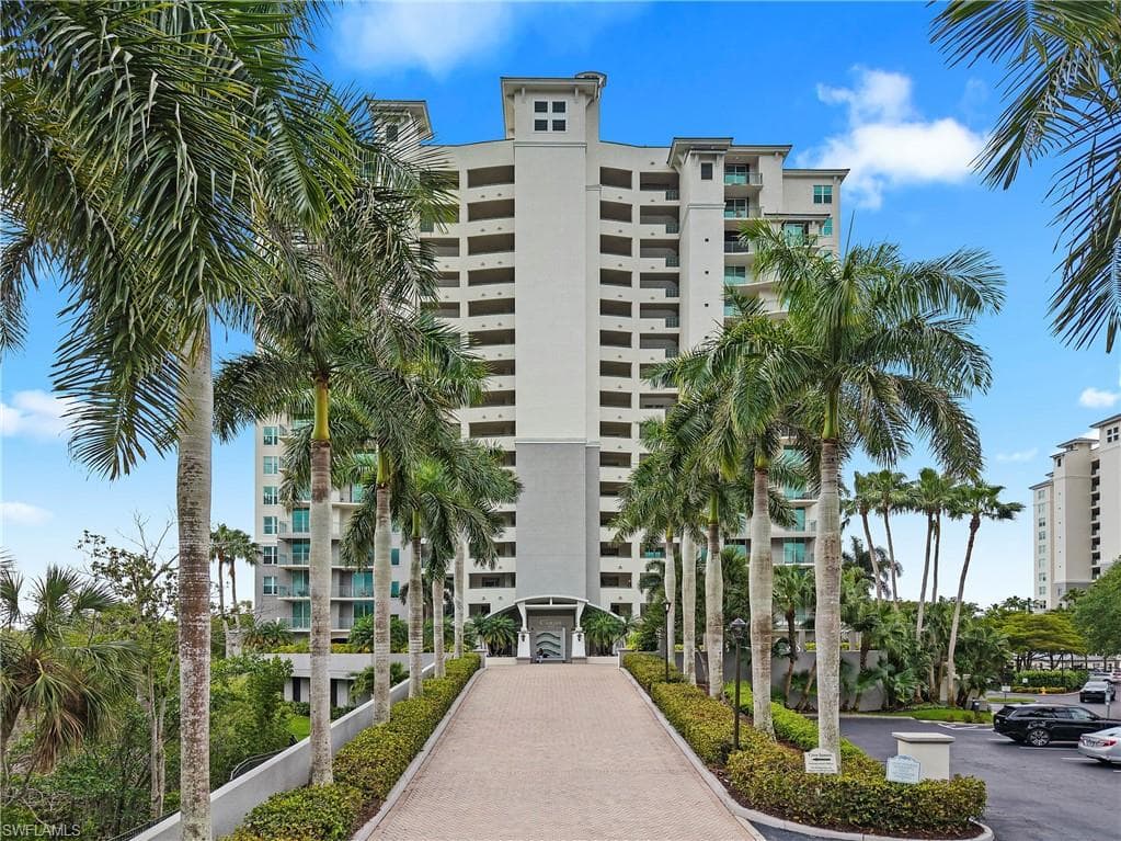 425 Cove Tower DR 403-24