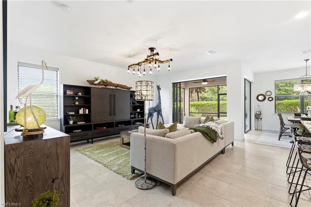 10475 Ventana LN-1