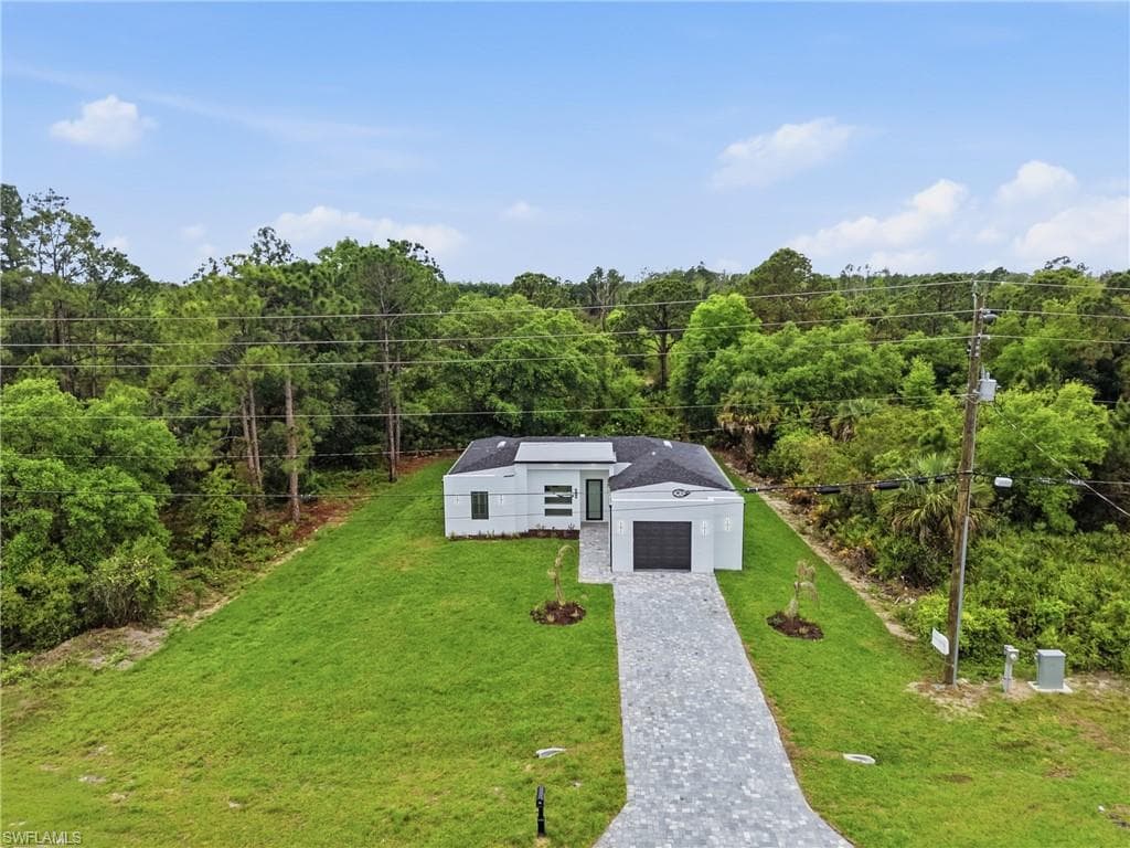 669 Windermere DR-1