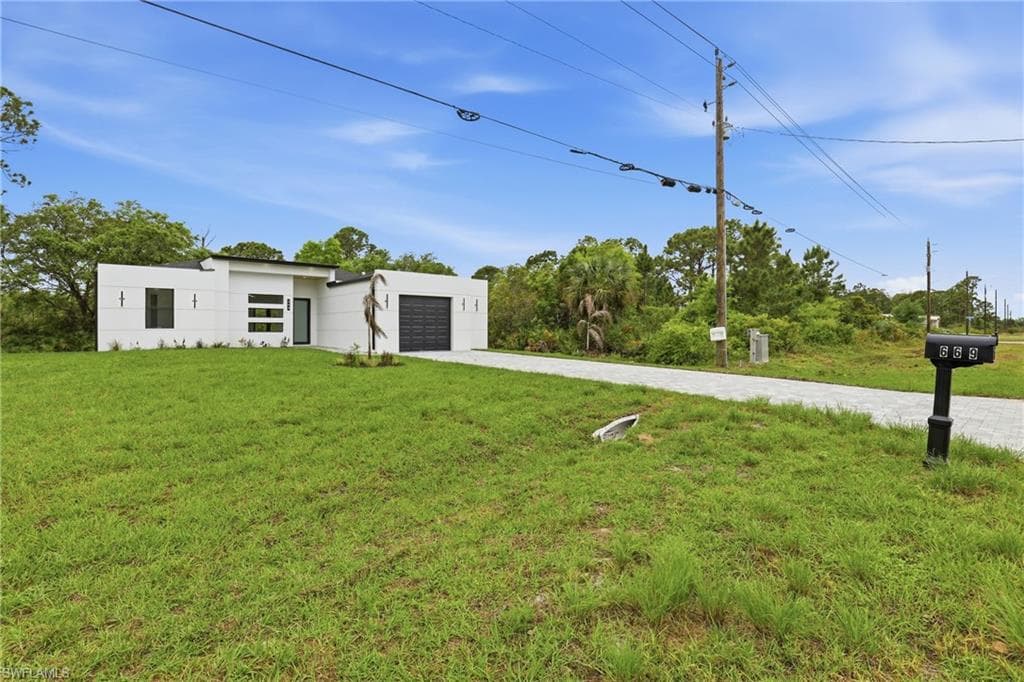 669 Windermere DR-5