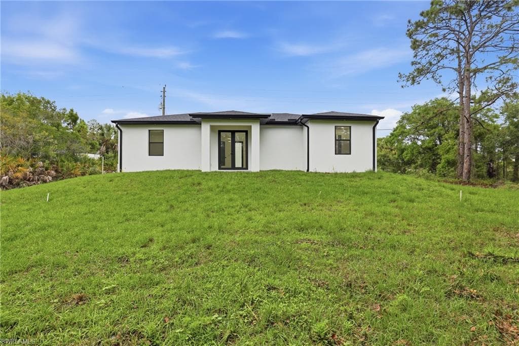669 Windermere DR-41
