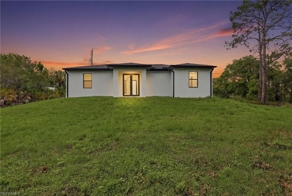 669 Windermere DR-42