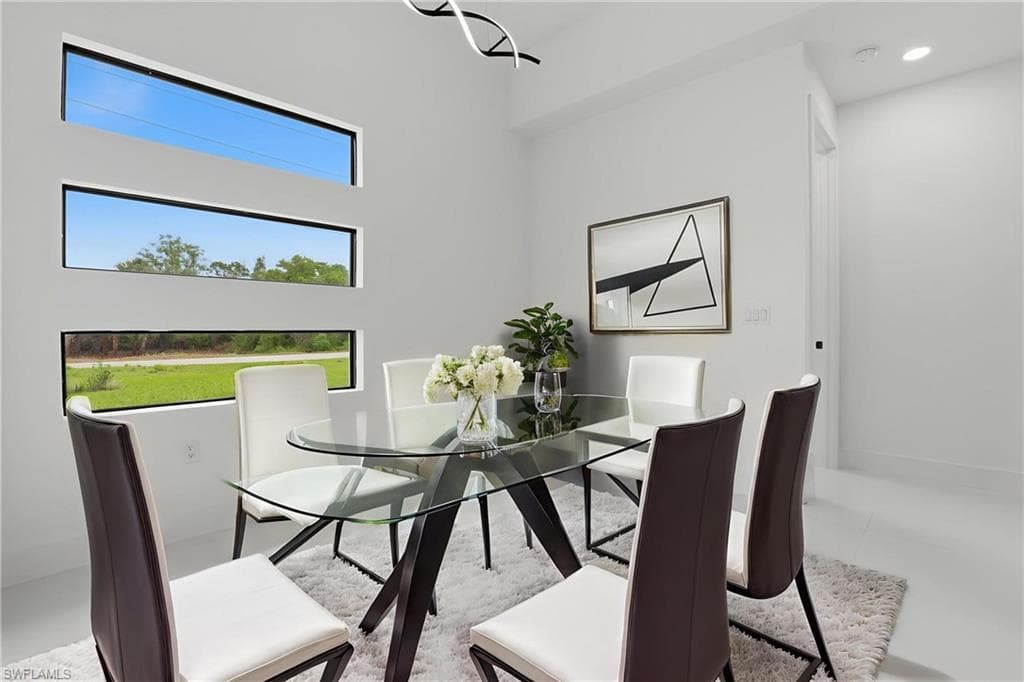 669 Windermere DR-8
