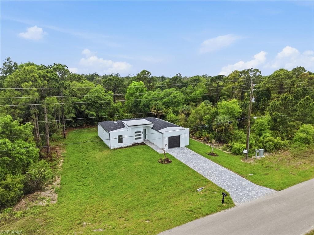 669 Windermere DR-37