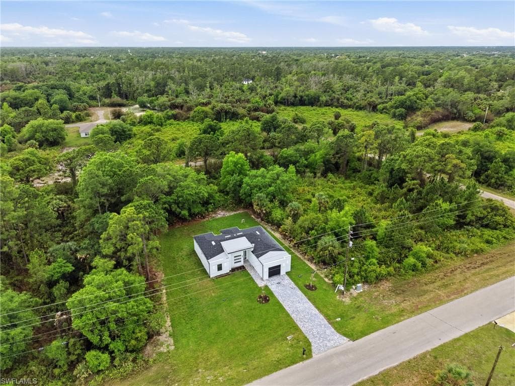 669 Windermere DR-36