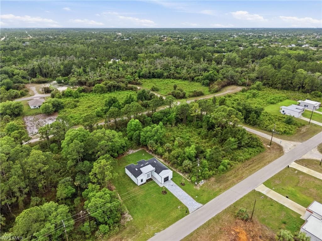 669 Windermere DR-34