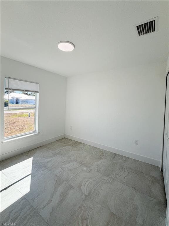 183 Patio ST-8