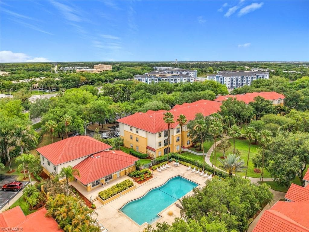 11571 Villa Grand 615-33
