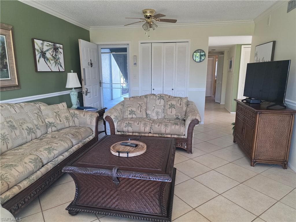 7105 Quail Run CT W 1-2