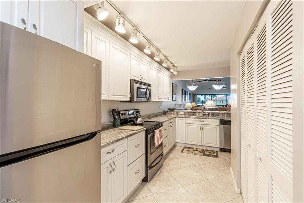 4410 Chantelle DR H-205-10