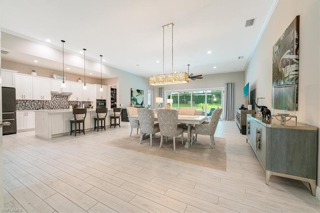 14620 Regatta LN-19