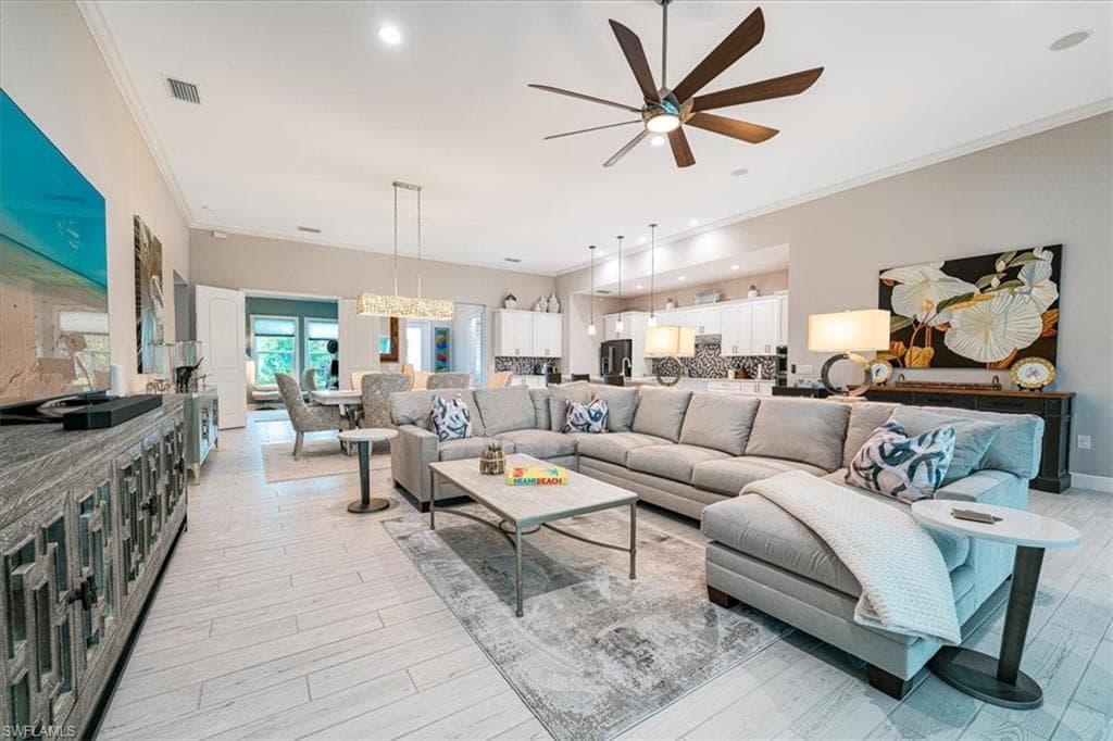 14620 Regatta LN-3