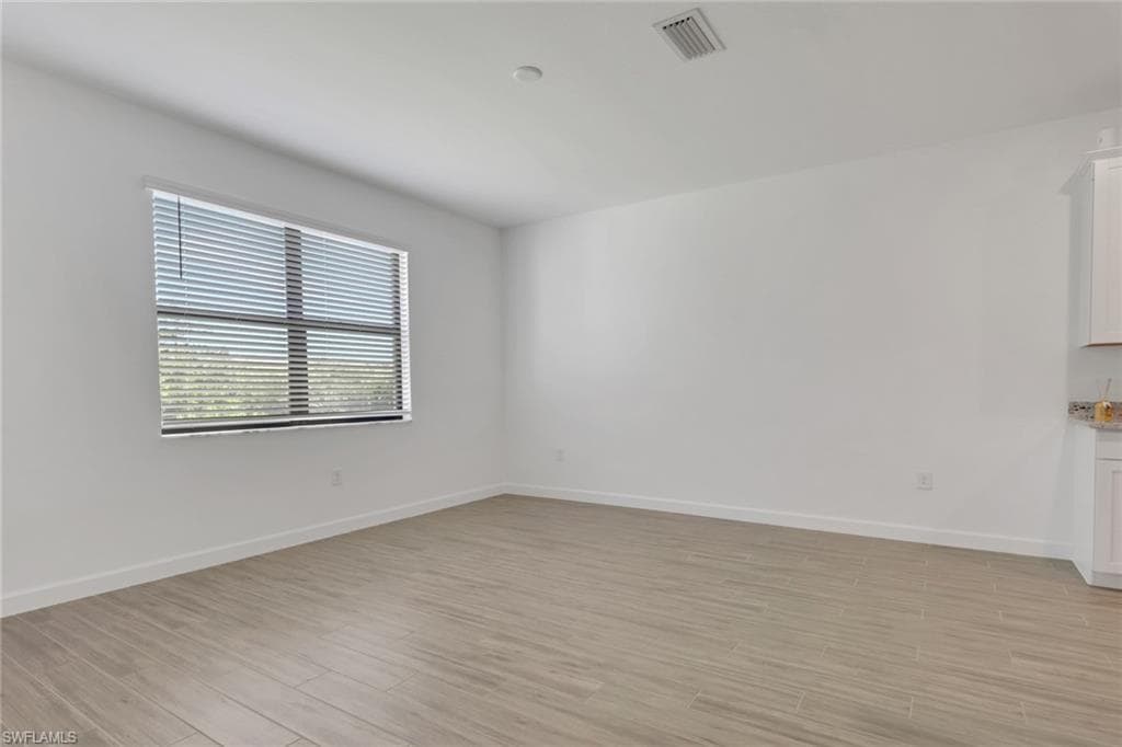 1801 HAGEN CT-13