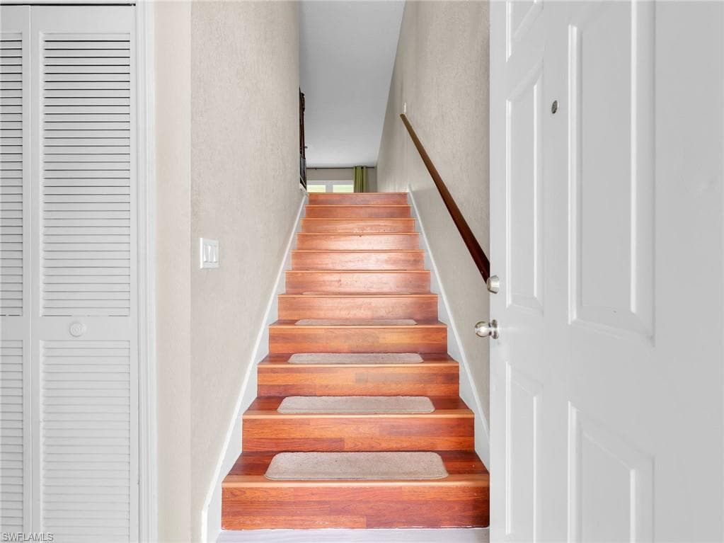 1494 Trafalgar LN C-2