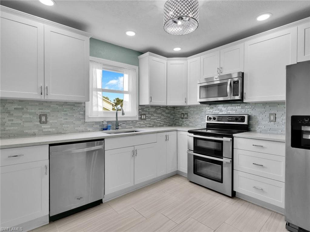 1494 Trafalgar LN C-4