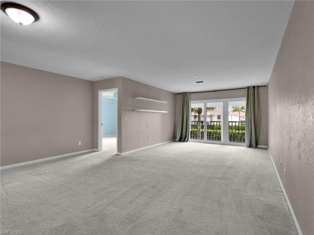 1494 Trafalgar LN C-8
