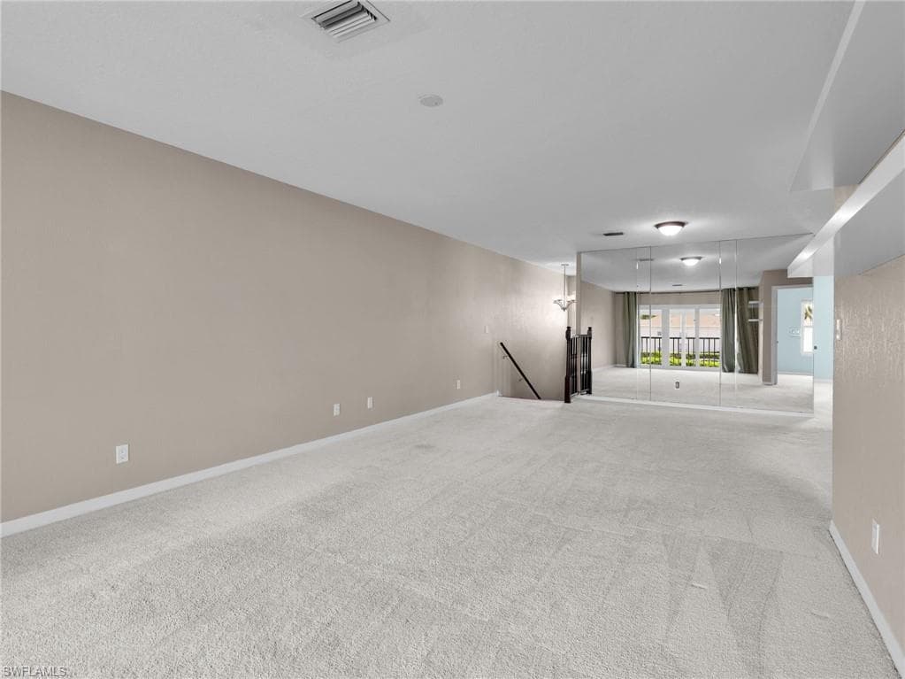 1494 Trafalgar LN C-10