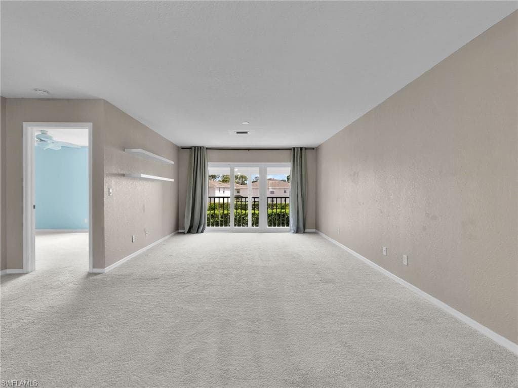 1494 Trafalgar LN C-7