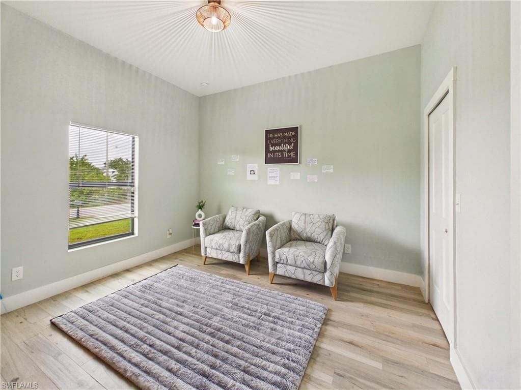 4004 13th ST SW-12